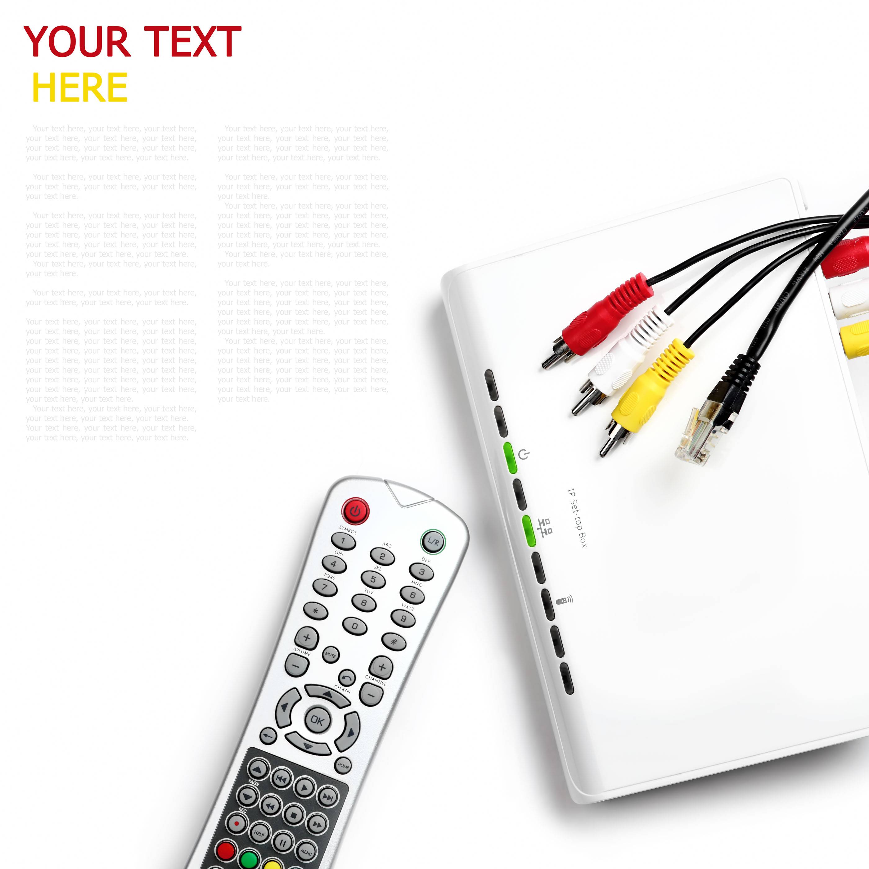Цифровое ТВ на белом фоне (с примером текста)
